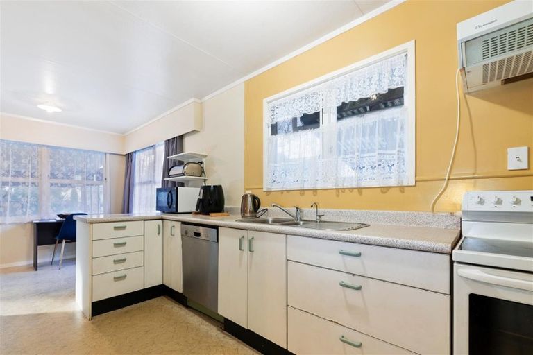 Photo of property in 8 Roger Street, Pukehangi, Rotorua, 3015