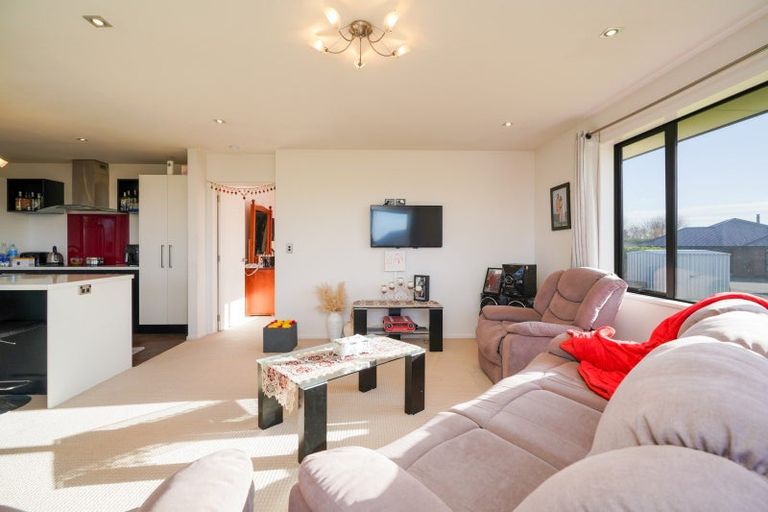 Photo of property in 28 Majestic Chance, Seaward Bush, Invercargill, 9812