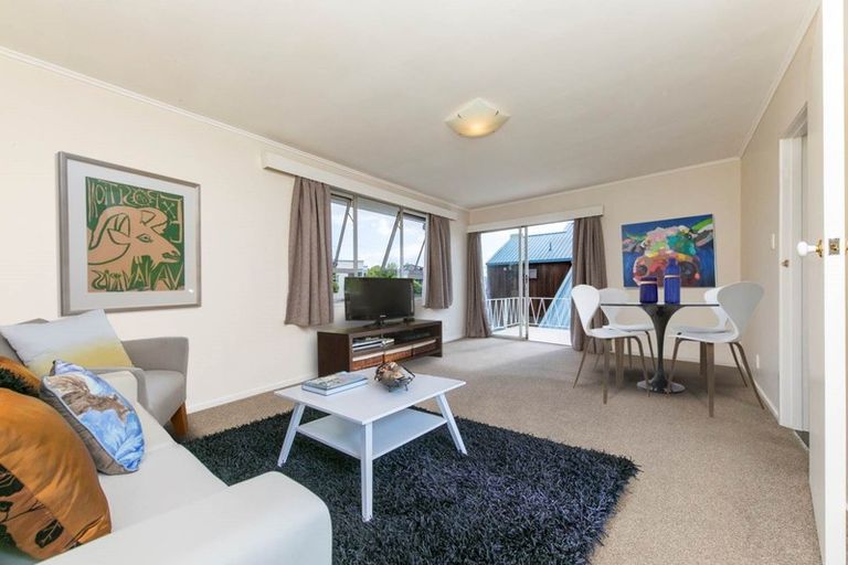 Photo of property in 4/2 Riverview Road, Panmure, Auckland, 1072