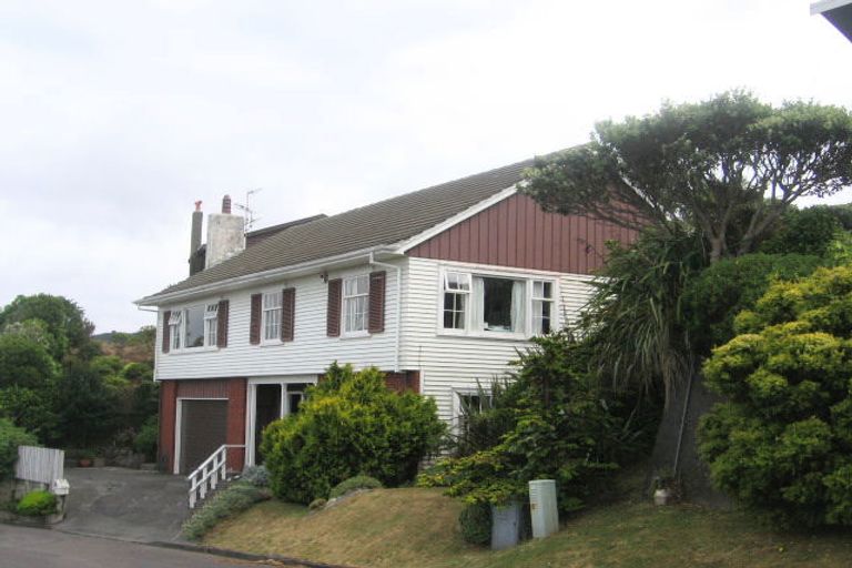 Photo of property in 3 Puketiro Avenue, Northland, Wellington, 6012