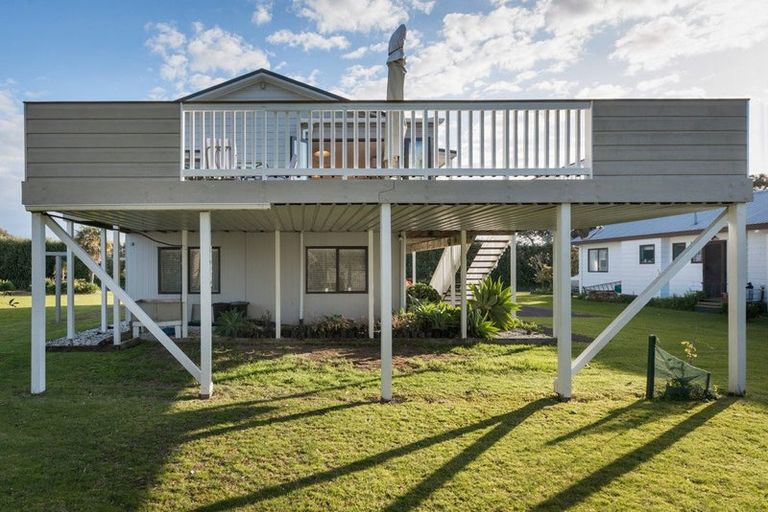 Photo of property in 439 Seaforth Road, Bowentown, Waihi Beach, 3177