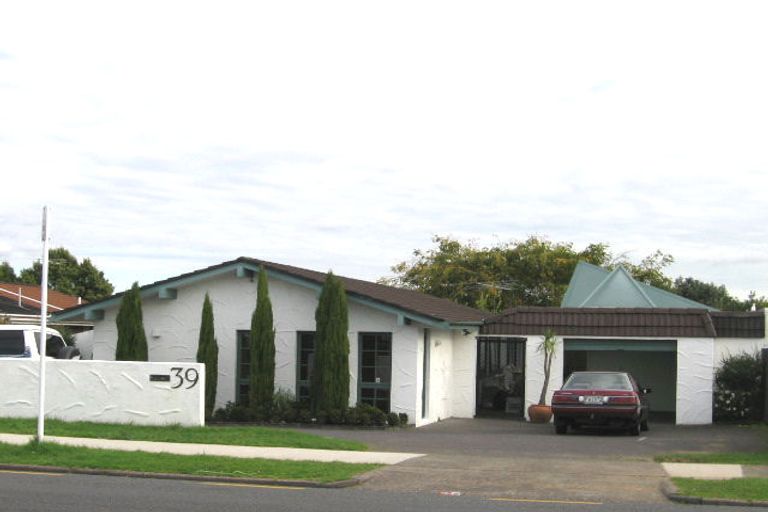 Photo of property in 39 Sandspit Road, Cockle Bay, Auckland, 2014