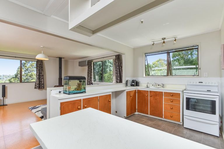 Photo of property in 10 Glenbervie Crescent, Massey, Auckland, 0614