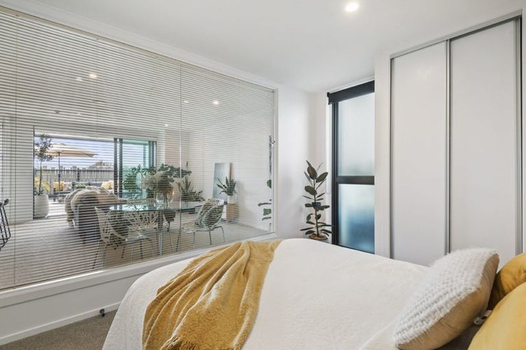 Photo of property in 205/8 Waikumete Road, Glen Eden, Auckland, 0602