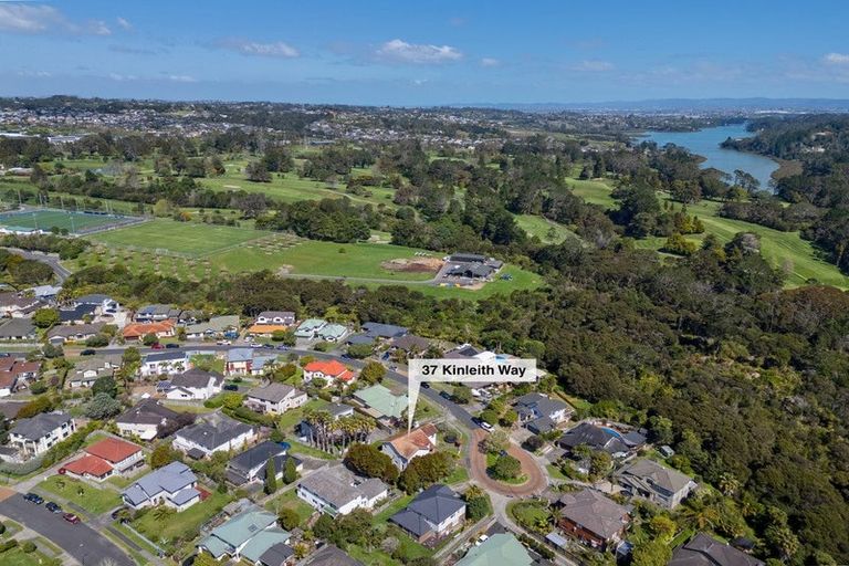 Photo of property in 37 Kinleith Way, Albany, Auckland, 0632