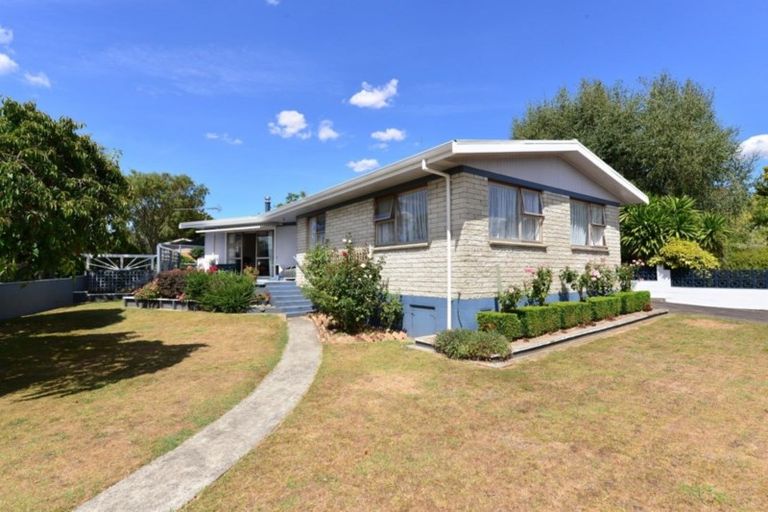 Photo of property in 2 Gordon Place, Leamington, Cambridge, 3432