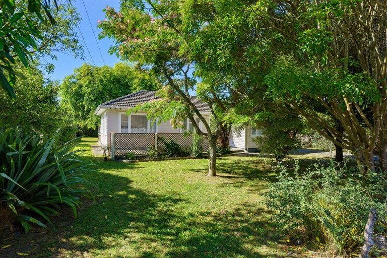 Photo of property in 32 Atmore Avenue, Otaki, 5512