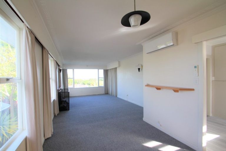 Photo of property in 23 Holland Road, Hillcrest, Auckland, 0627