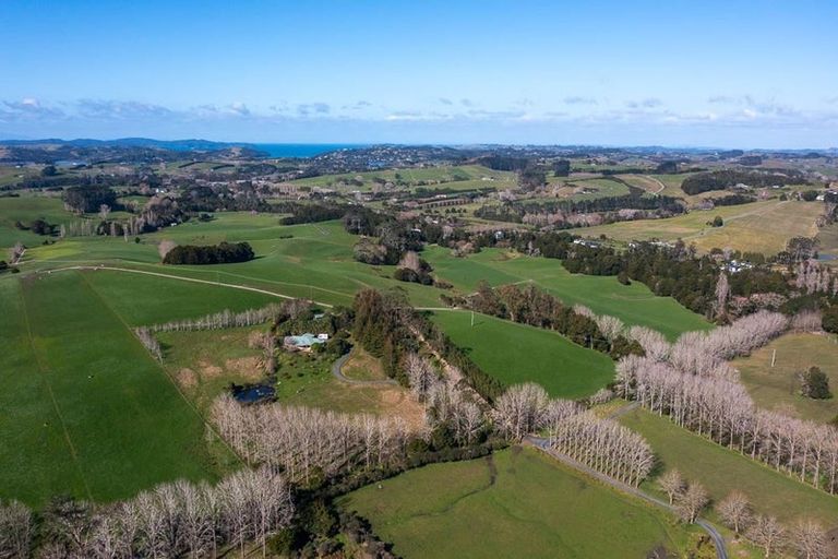 Photo of property in 22 Rosemount Road, Matakana, Warkworth, 0985