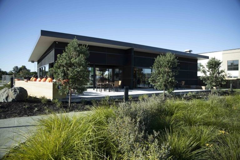 Photo of property in 6 Pepene Avenue, Takanini, 2112