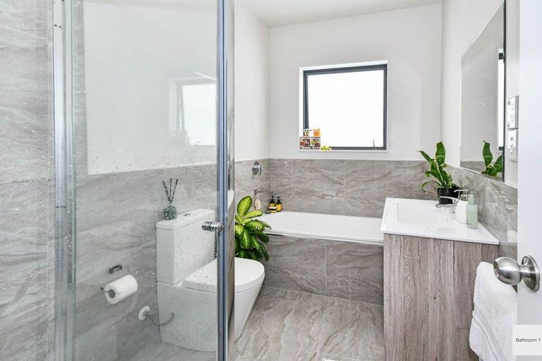 Photo of property in 13 Te Aparangi Road, Papakura, 2110