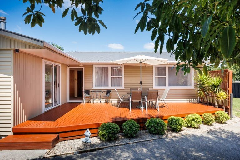 Photo of property in 14 Motuoapa Place, Kelvin Grove, Palmerston North, 4414