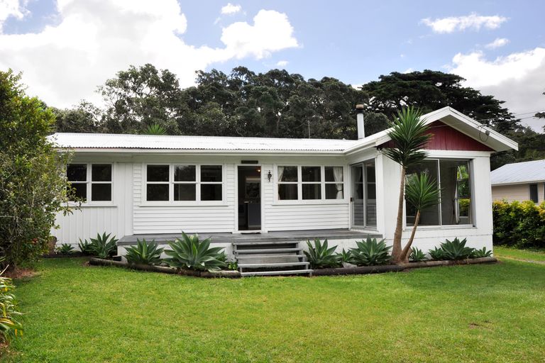 Photo of property in 398 Leigh Road, Whangateau, Warkworth, 0985
