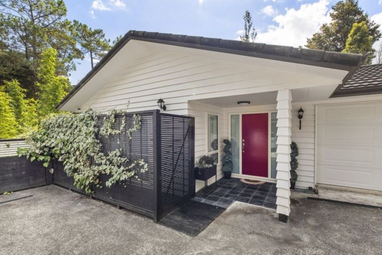 Photo of property in 82f Verbena Road, Birkdale, Auckland, 0626