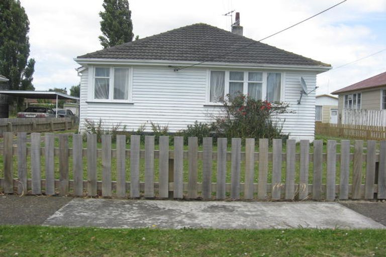 Photo of property in 26 Edward Street, Pahiatua, 4910
