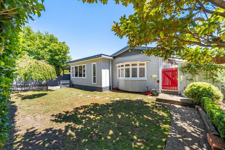 Photo of property in 69 Pine Avenue, Ebdentown, Upper Hutt, 5018