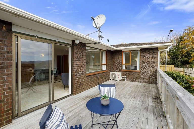 Photo of property in 1/21 Roband Crescent, Brown Owl, Upper Hutt, 5018