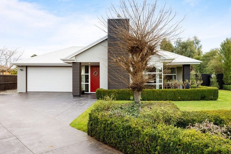 Photo of property in 8 Nautilus Place, Spencerville, Christchurch, 8083