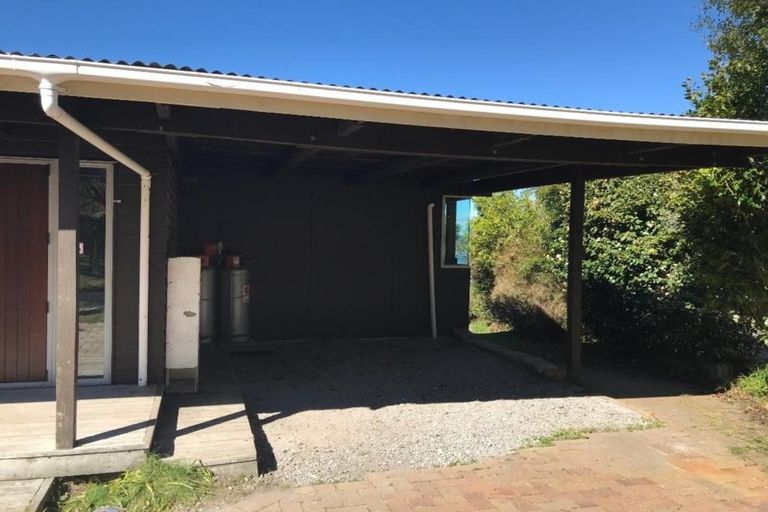 Photo of property in 19 Wakeman Road, Acacia Bay, Taupo, 3330