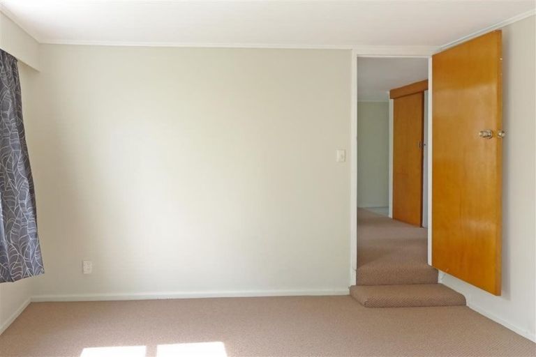 Photo of property in 23 Evans Road, Glen Eden, Auckland, 0602