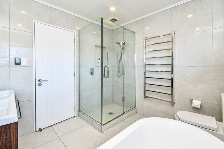 Photo of property in 1/18 Duke Street, Papakura, 2110