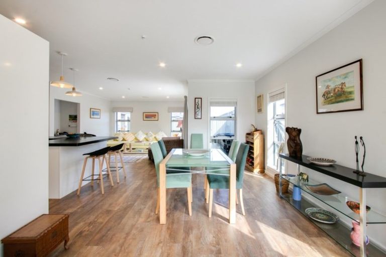 Photo of property in 21 Manganui Place, Te Awa, Napier, 4110