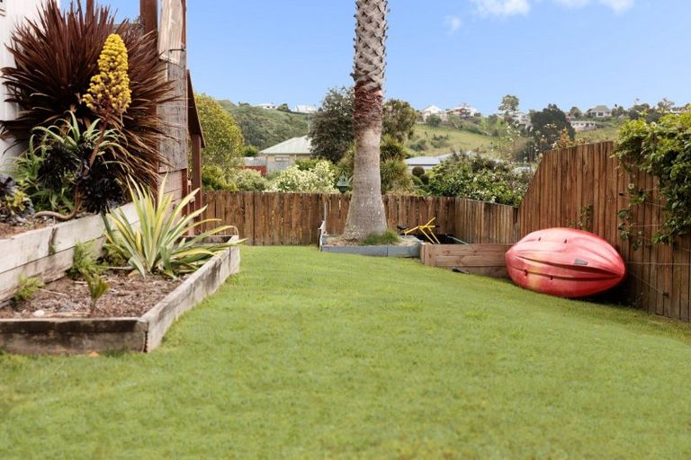 Photo of property in 7 Maddison Place, Welcome Bay, Tauranga, 3112