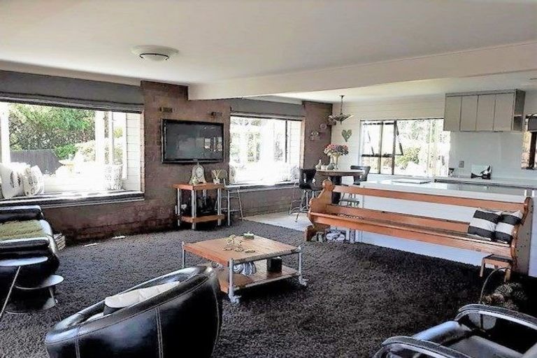 Photo of property in 112 Main South Road, Karoro, Greymouth, 7805