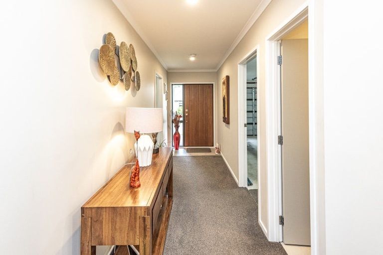 Photo of property in Caversham Park, 2/19 Caversham Road, Westmere, Whanganui, 4501