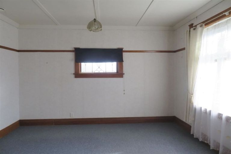 Photo of property in 28 Halton Street, East Gore, Gore, 9710