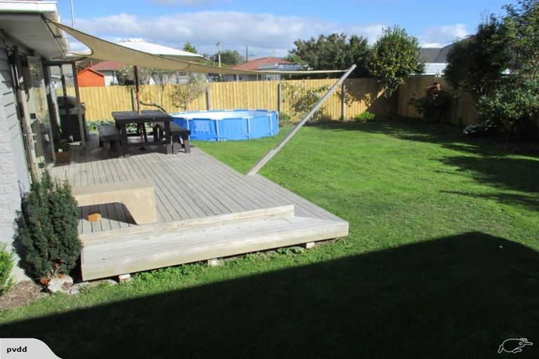 Photo of property in 7 Bideford Place, Dallington, Christchurch, 8061