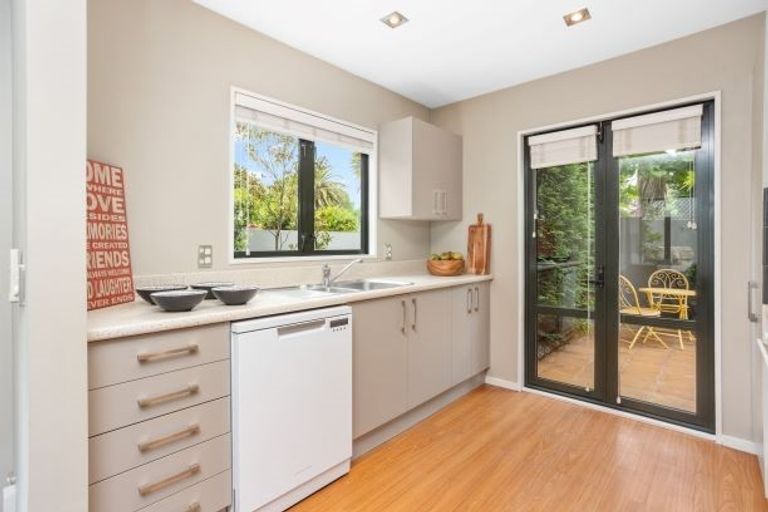 Photo of property in 22a Ayr Street, Riccarton, Christchurch, 8011