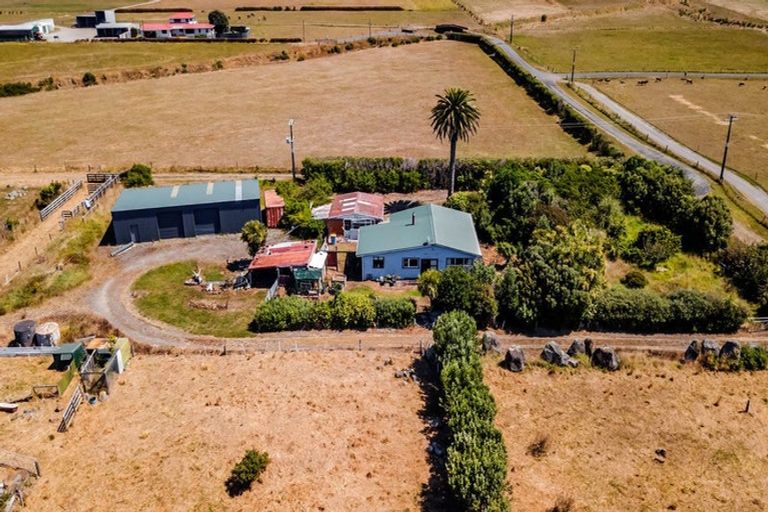 Photo of property in 40 Young Road, Opunake, 4682