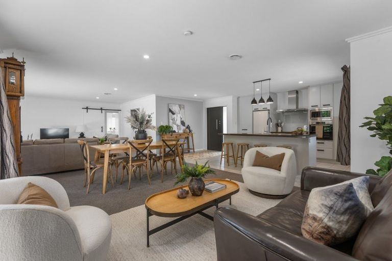 Photo of property in 7c Puka Place, Inglewood, 4330