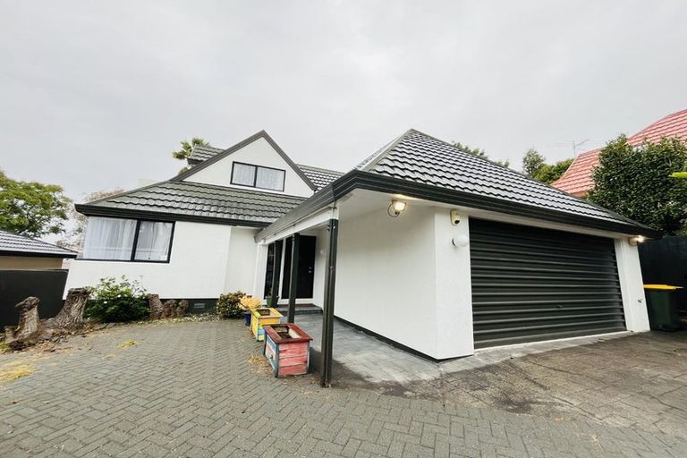 Photo of property in 2/4 Rakaia Rise, Clover Park, Auckland, 2019