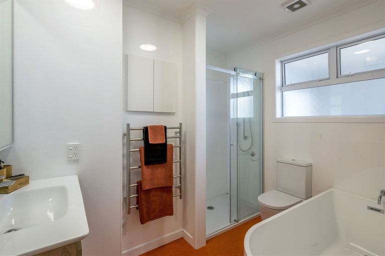 Photo of property in 11 Duke Street, Levin, 5510