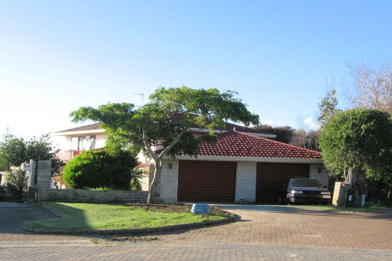 Photo of property in 18a Rakaia Rise, Clover Park, Auckland, 2019