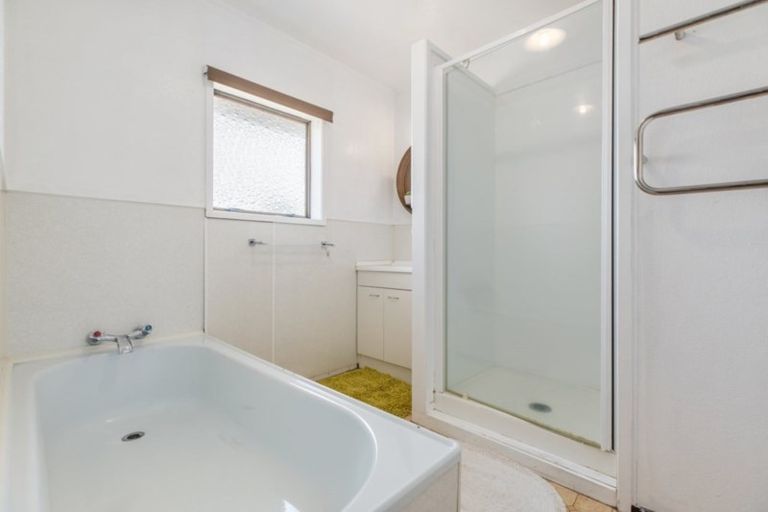 Photo of property in 145 Everglade Drive, Totara Heights, Auckland, 2105