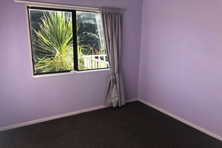 Photo of property in 25 Postgate Drive, Whitby, Porirua, 5024