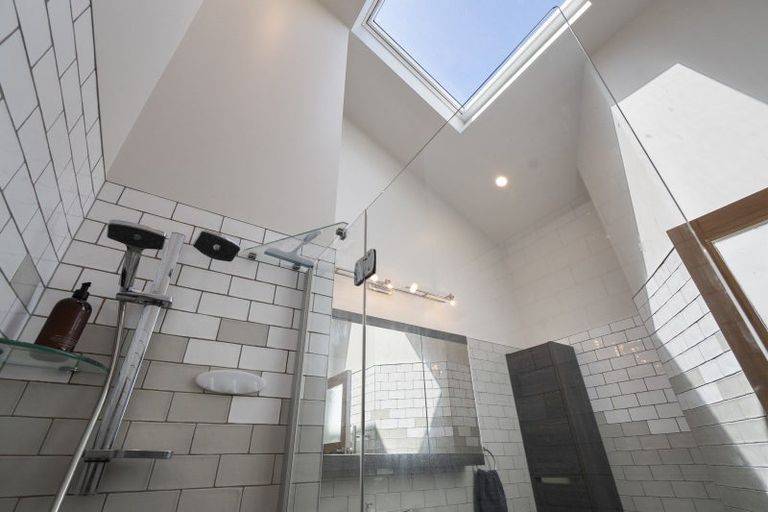 Photo of property in 24 Limbrick Street, Terrace End, Palmerston North, 4410