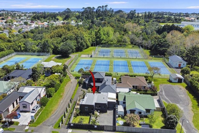 Photo of property in 51 Upjohn Street, Brooklands, New Plymouth, 4310