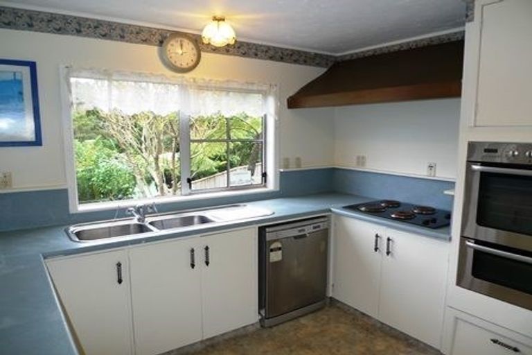 Photo of property in 18 Wilfred Street, Tawa, Wellington, 5028