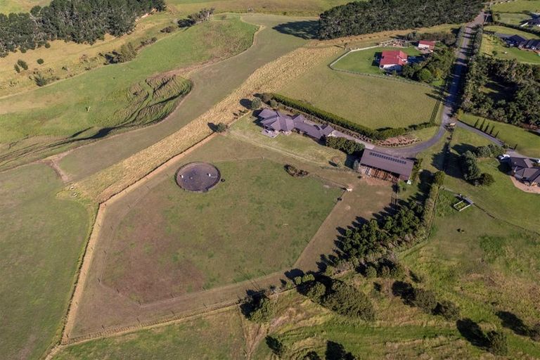 Photo of property in 135b Hutchinson Road, Helensville, 0875