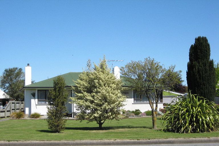 Photo of property in 199 West Belt, Rangiora, 7400