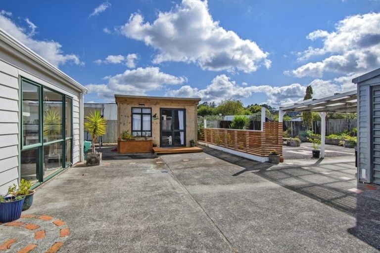 Photo of property in 56 Valley Road, Hikurangi, 0114