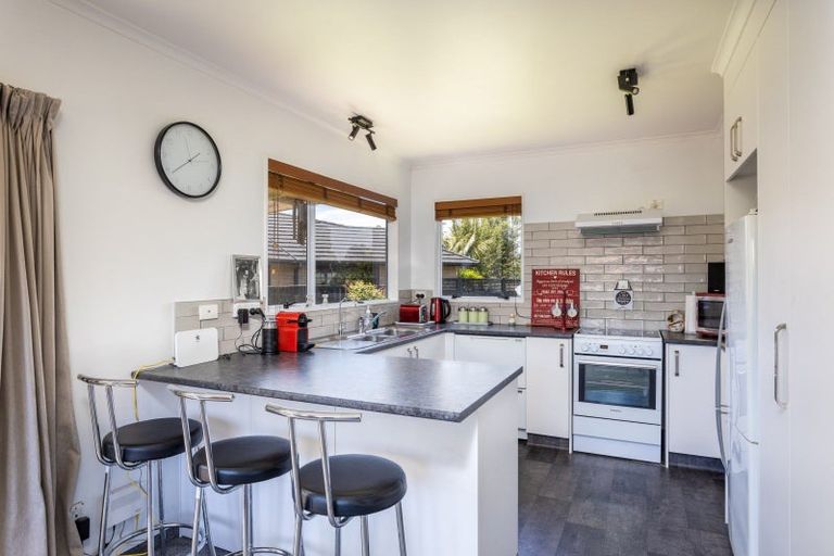 Photo of property in 369 Mangorei Road, Merrilands, New Plymouth, 4312