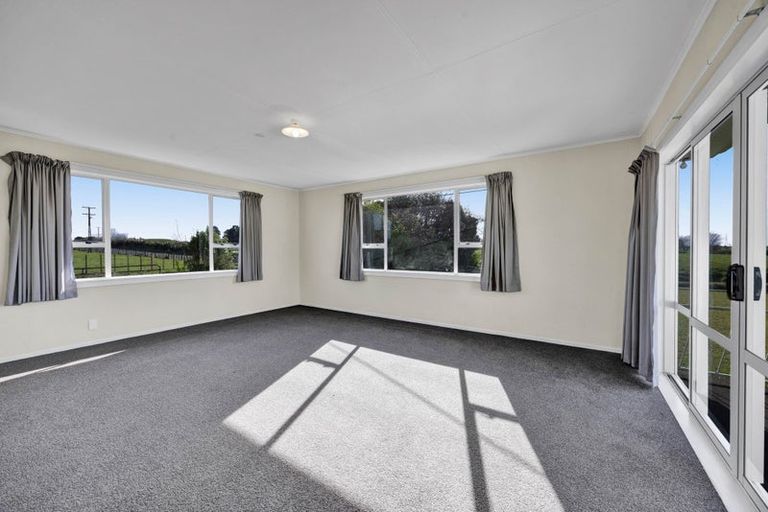 Photo of property in 198 Beaconsfield Road, Midhirst, Stratford, 4394