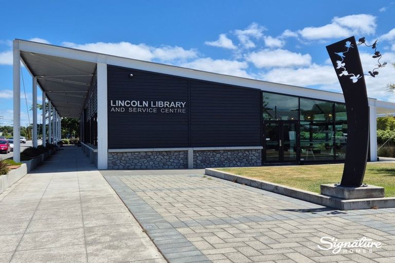 Photo of property in 1491 Springs Road, Lincoln, Christchurch, 7674