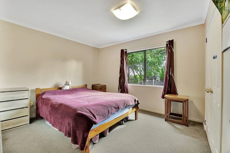 Photo of property in 11 Caulfield Place, Nawton, Hamilton, 3200