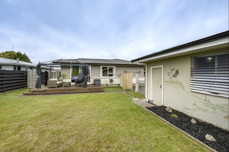 Photo of property in 74 Leicester Avenue, Tamatea, Napier, 4112